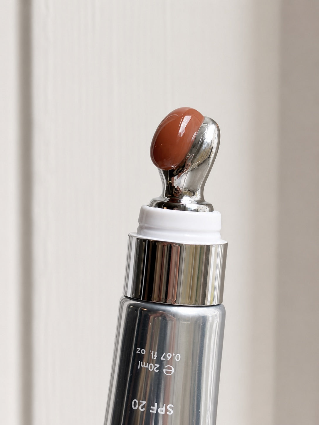 Soft Brown Peptide Lip Gloss 20 ml.